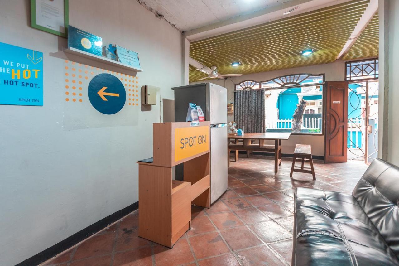 SPOT ON 2033 Kayumanis Homestay Syariah Jakarta Luaran gambar