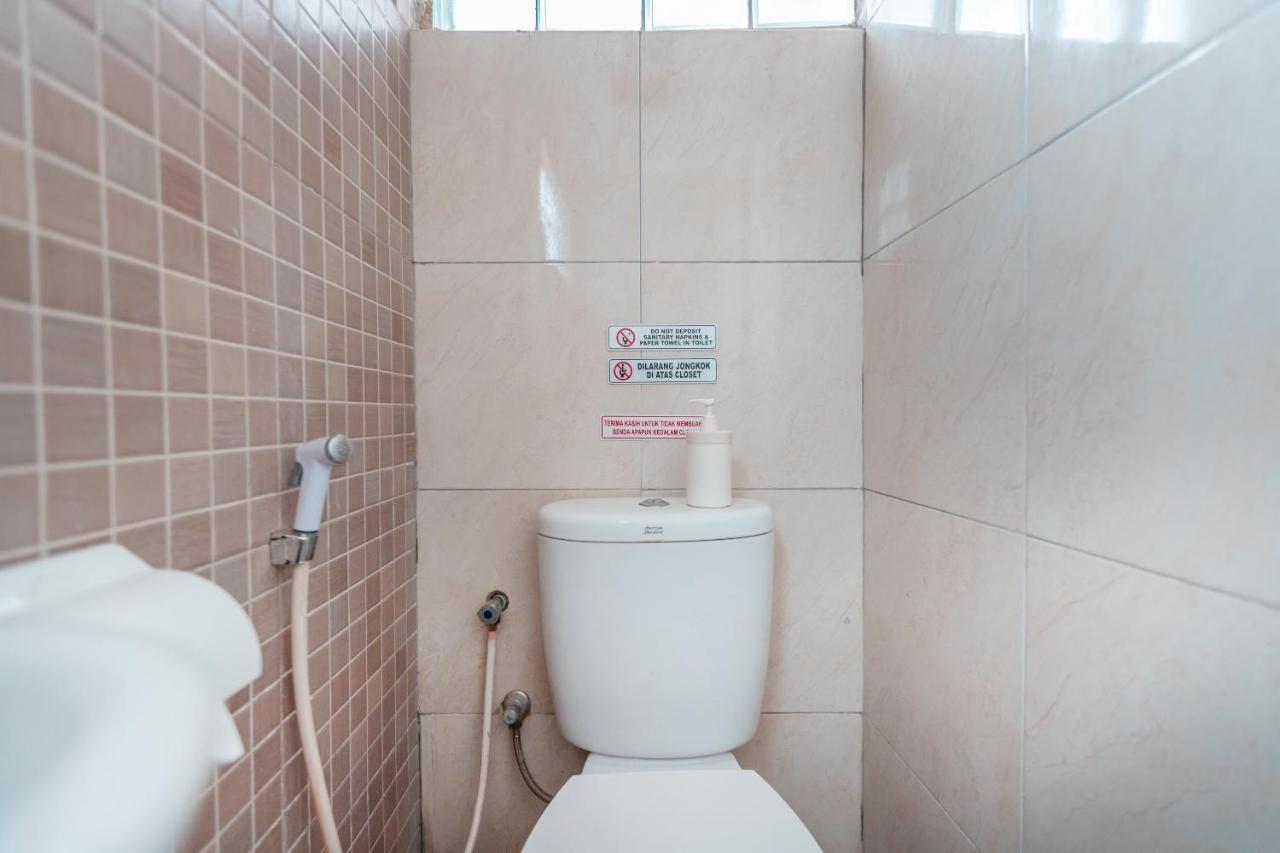 SPOT ON 2033 Kayumanis Homestay Syariah Jakarta Luaran gambar