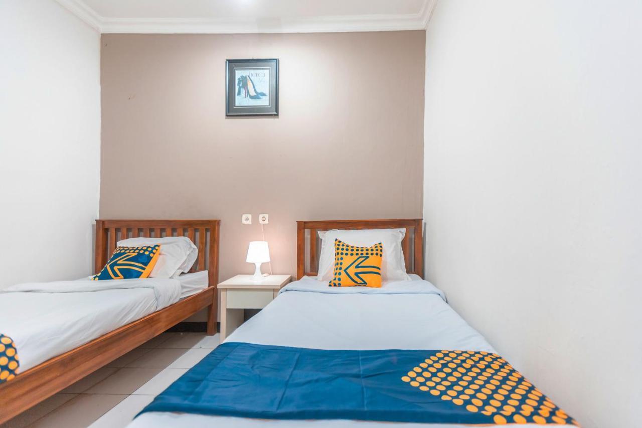 SPOT ON 2033 Kayumanis Homestay Syariah Jakarta Luaran gambar