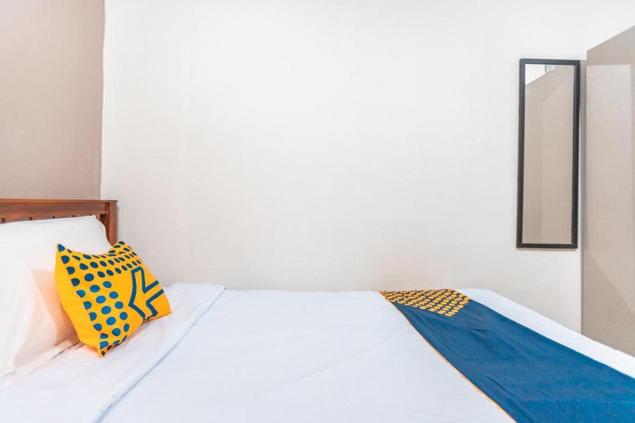 SPOT ON 2033 Kayumanis Homestay Syariah Jakarta Luaran gambar
