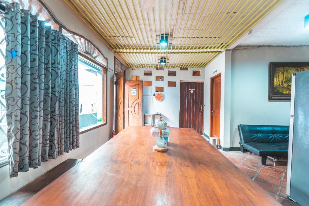 SPOT ON 2033 Kayumanis Homestay Syariah Jakarta Luaran gambar